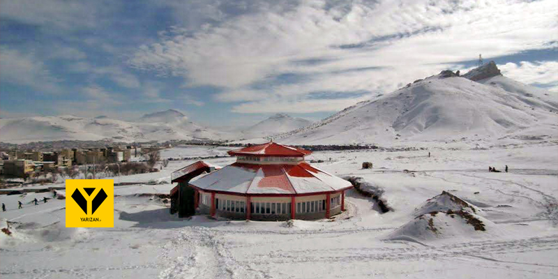 رییس هیات اسکی کردستان گفت: فراهم کردن امکانات اسکی در سقز، قروه، بیجار و سنندج می‌تواند به توسعه اسکی و توسعه توریست ورزشی و جاذبه‌های گردشگری استان کمک می‌کند.