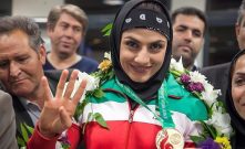 به گزارش یاریزان؛ مریم هاشمی در آخرین دیدار انتخابی برابر سهیلا منصوریان در وزن۷۵ کیلوگرم تیم ملی ووشوی بانوان به برتری دست یافت.