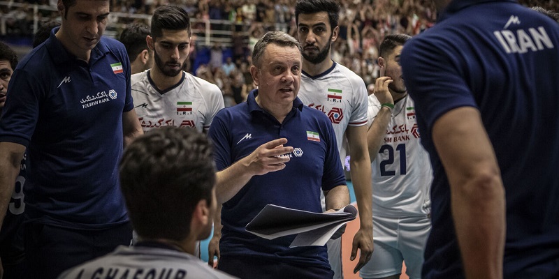 ایگور کولاکوویچ سرمربی پیشین تیم ملی والیبال ایران از دلیل فسخ قرارداد خود سخن گفت و تاکید کرد قصد دارد هدایت یک تیم اروپایی را بر عهده بگیرد.