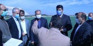 با حضور سعید جغتایی رئیس امور پایش، ارزیابی و مدیریت اطلاعات سازمان برنامه و بودجه کشور، روند تکمیل استادیوم ۵۰۰۰ نفری فوتبال شهرستان خوی مورد بررسی قرار گرفت.