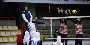 هفته نخست لیگ برتر والیبال متمرکز بانوان با صدرنشینی سایپا تهران در گروه الف به پایان رسید.