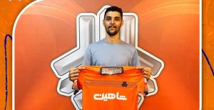 محمد بربست ملیپوش و لژیونر جوان مهابادی به تیم والیبال سایپا در سوپرلیگ ایران پیوست. به گزارش یاریزان؛ محمد بربست والیبالیست مهابادی با عقد قراردادی رسمی با سایپا با پیراهن این تیم در سوپرلیگ والیبال به میدان خواهد رفت. ملیپوش و لژیونر جوان تیم والیبال که پیش از این با پیراهن تیمهای آذرباتری ارومیه، شهرداری ارومیه و گیتی پسند اصفهان در سوپرلیگ حضور داشته است. این بازیکن تجربه حضور در سوپرلیگ ترکیه با تیم هاتای بلدیه و لیگ برتر رومانی با تیم دیناموبخارست را در کارنامه خود دارد، با نظر و صلاحدید کادر فنی تیم والیبال بزرگسالان سایپا، به جمع نارنجی پوشان این فصل اضافه شد. پیش از این، متین احمدی والیبالیست بوکانی نیز با عقد قراردادی یکساله، رسما به تیم بزرگسالان والیبال سایپا پیوست.