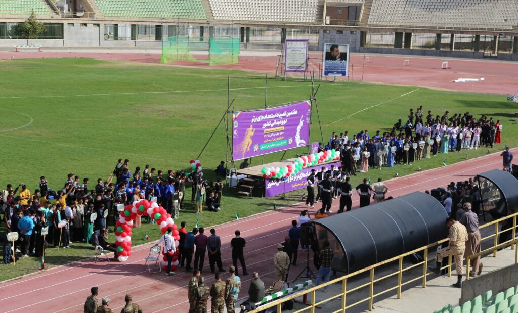 هفتمین دوره المپیاد استعدادهای برتر ورزش کشور در رشته دوومیدانی بخش پسران از صبح امروز پنجشنبه یکم آبان ماه در ماده های مختلف آغاز شد.🔸 این مسابقات با حضور دوندگان استان های مختلف و در رده سنی ۲۲ تا ۱۶ سال در ورزشگاه ۱۵ هزار نفری مجموعه ۲۲ گولان سنندج برگزار می شود.