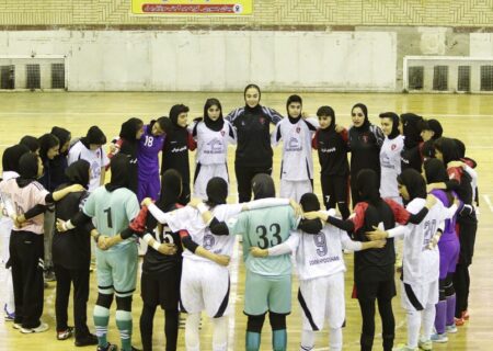 صعود دختران کرمانشاهی و کامیارانی بە مرحلە یک هشتم لیگ مناطق فوتسال ایران
